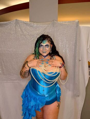 Savannah torres image