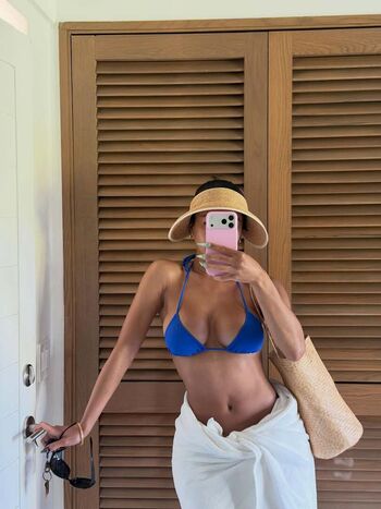 Saweetie page 2 image