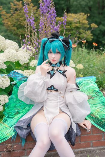 Saya scarlet page 2 image
