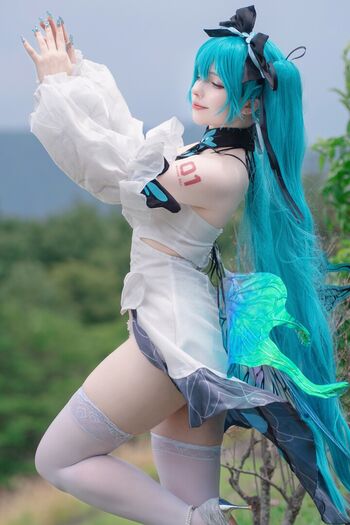Saya scarlet page 2 image