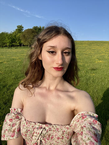 Scarlett poppy page 2 image