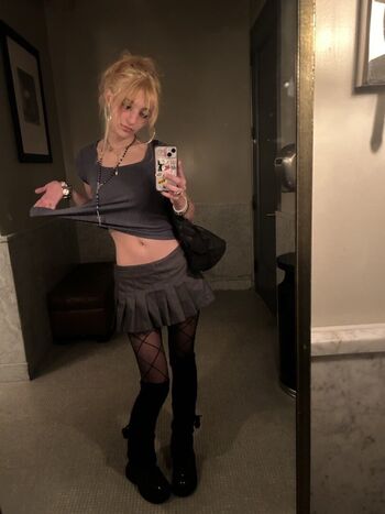 Scenehe4rt image