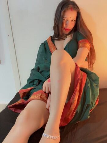 Seema sharma image