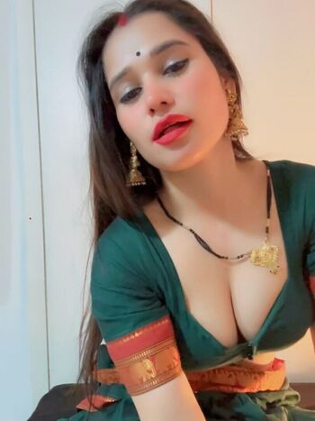 Seema sharma image