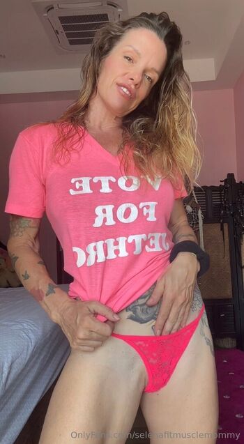 selenafitmusclemommy