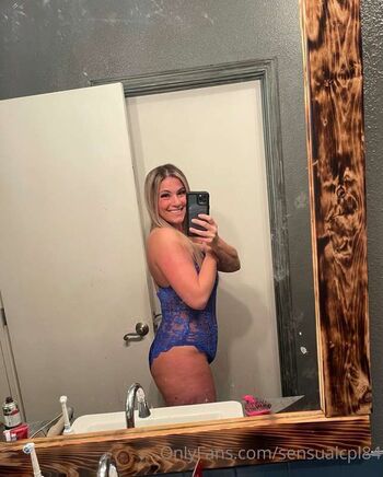 Sensualcpl84 image