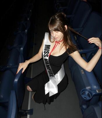 Seraphinathealien page 2 image