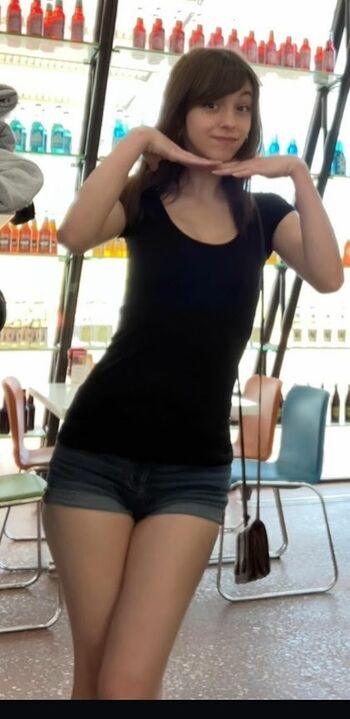 Seraphinathealien page 2 image