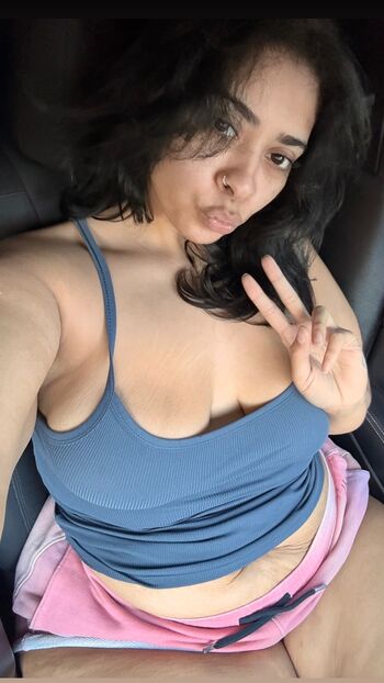 Sessyymarieee image