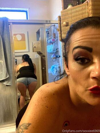 Sexxiee image