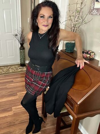 Sexy inthe country image