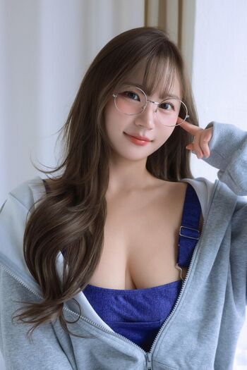 Sexyminji12 page 2 image