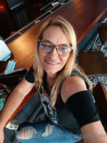 sexynaughtybabe