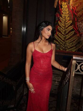 Shabreen sabeer image