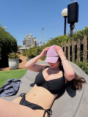 Shaked gigi image