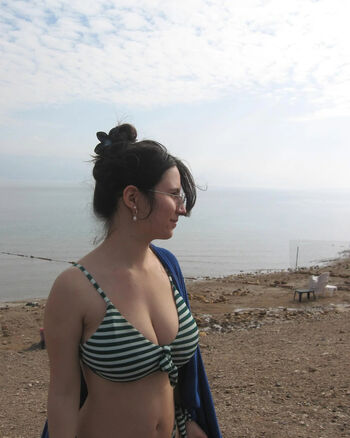 Shaked gigi image