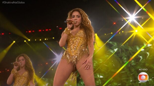 Shakira page 2 image