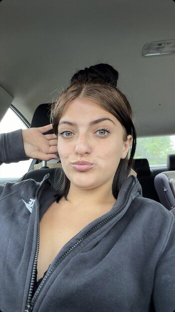 Shaniamarie03 image