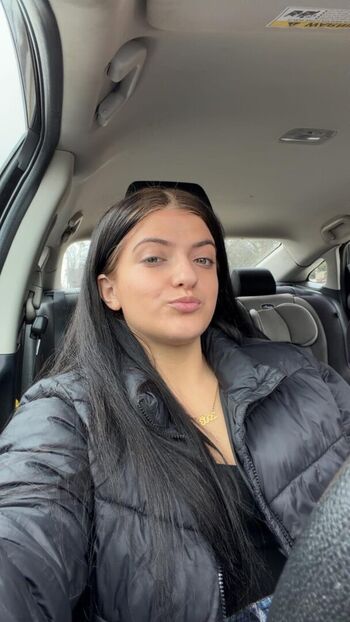 Shaniamarie03 image