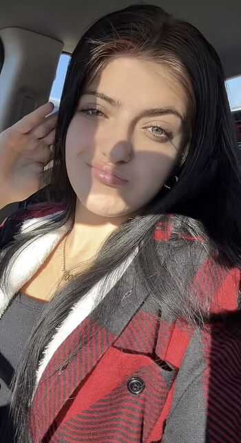 Shaniamarie03 image