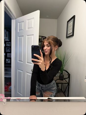 Shaniamarie03 image