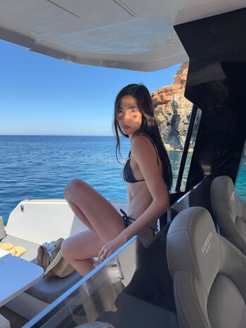 Shannon zhao image