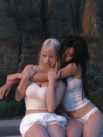 Shaunazhere page 2 image