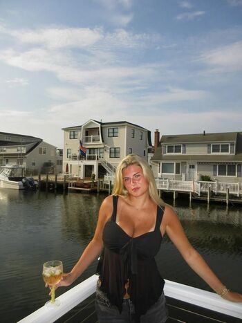 Sheaaoconnor image