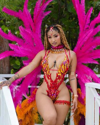 Shenseea image
