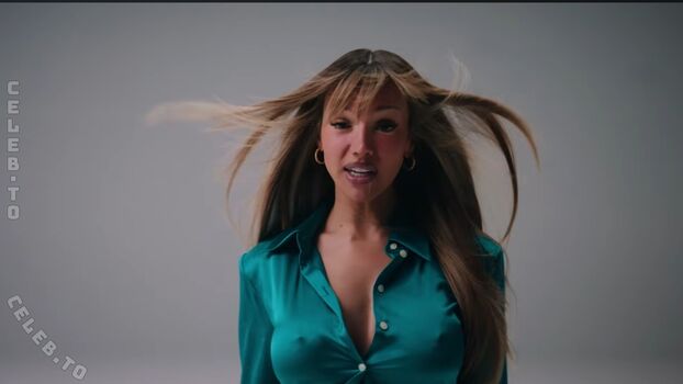 Shirin david image