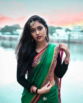 Shivani paliwal image