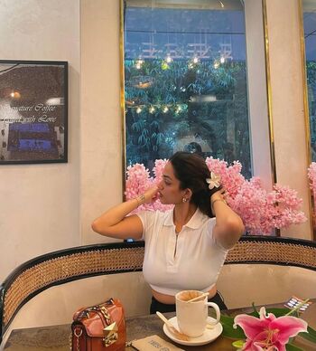 Shreya vishakant image