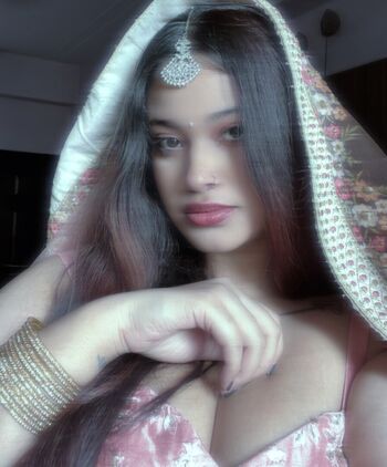Shruti mishra image