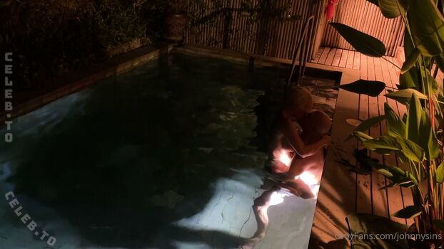 Sienna day 1 page 3 image