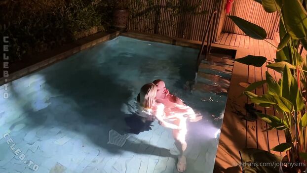 Sienna day 1 page 2 image