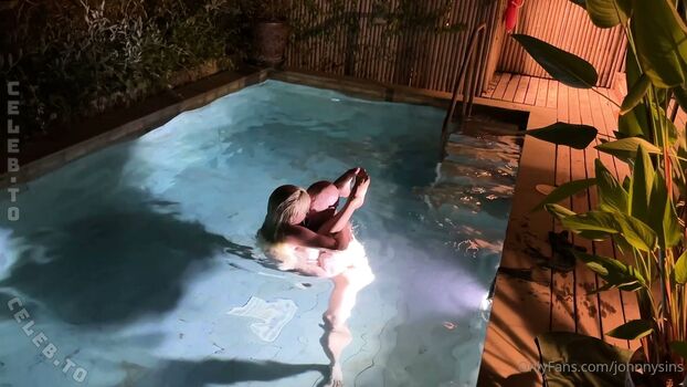 Sienna day 1 page 2 image