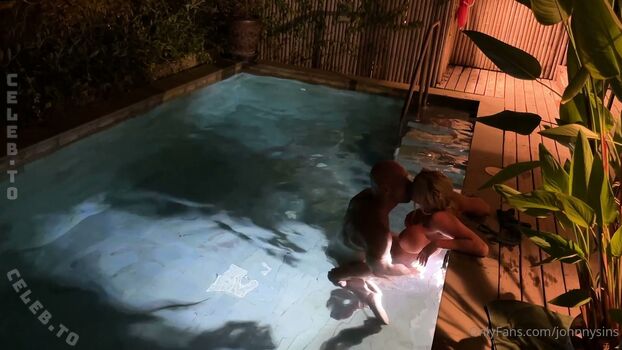 Sienna day 1 page 2 image