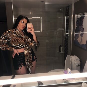 Sierra dominique page 2 image