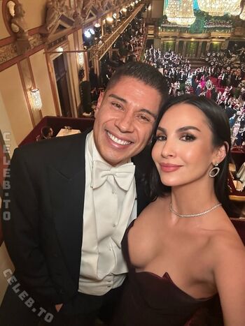 Sila sahin radlinger image