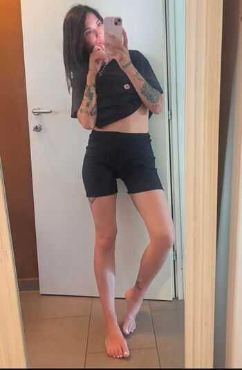 Silvia insogna page 3 image