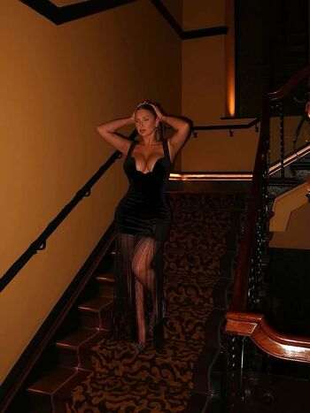 Simonaaaab page 2 image