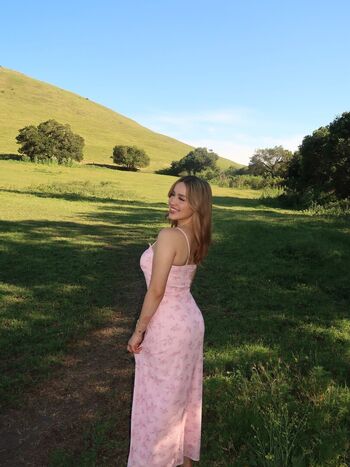 Simplyneidaa 1 image