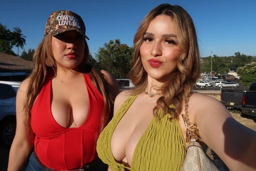 Simplyneidaa 1 image