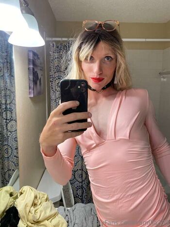 Sissy cam image