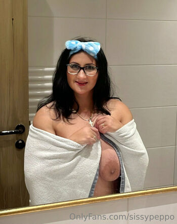 Sissy peppo 1 page 2 image