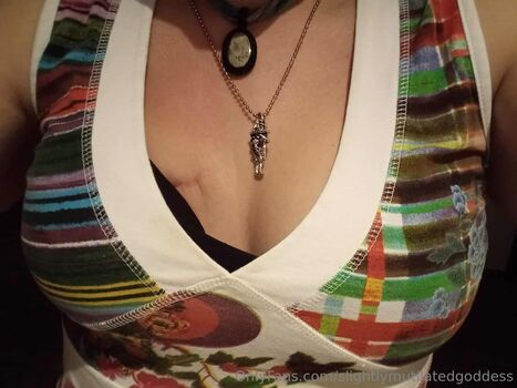 slightlymutilatedgoddess