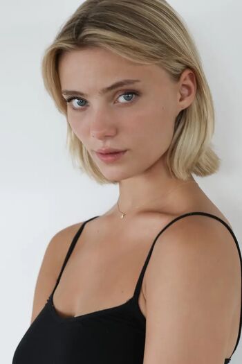 Smilla gyldion image