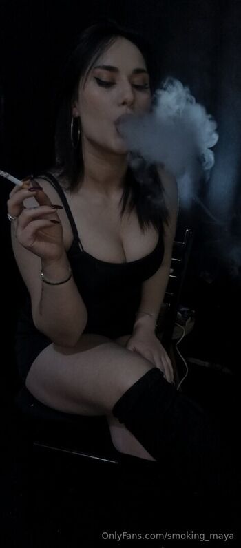 smoking_maya
