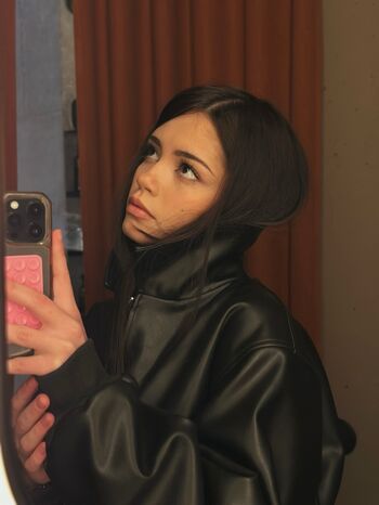 Sofia Chernasova / chernasova.sofia / soniachrn / Чернасова Софія