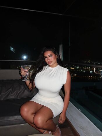 Sofia deroian page 2 image